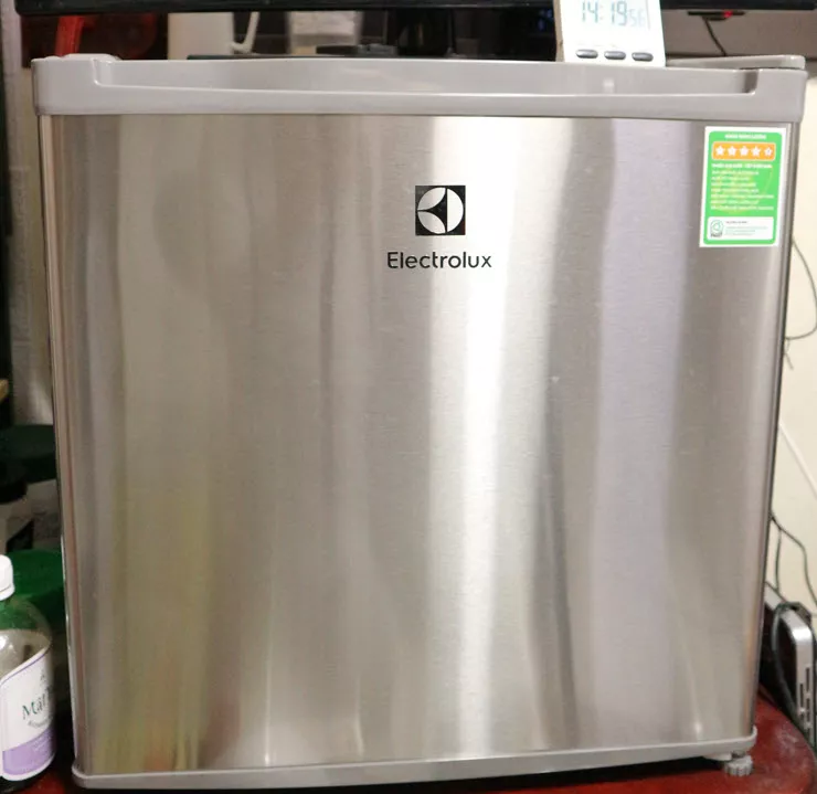 tủ lạnh mini electrolux 50l